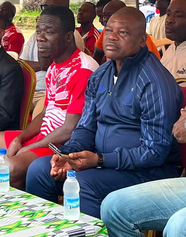 Le Secrétaire Général National Wohou Wombly Jacques et le Secrétaire Général National Adjoint 1 Neyam Sébastien au Tournoi National du MEDD